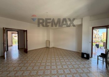 Stanza vuota - Four-room apartment Via Giotto
 
14, Aprilia - photo 8