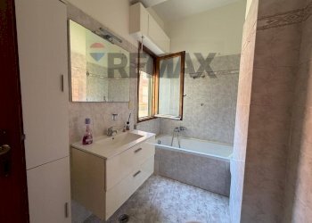 Bagno - Four-room apartment Via Giotto
 
14, Aprilia - photo 20