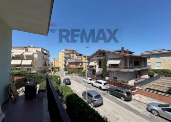 Edificio all\'aperto - Four-room apartment Via Giotto
 
14, Aprilia - photo 23