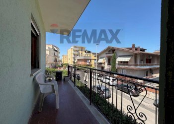Balcone - Four-room apartment Via Giotto
 
14, Aprilia - photo 25
