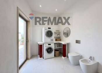 Lavanderia - Casa semi indipendente Via Venezia Giulia
 
47, San Pietro Vernotico - foto 6