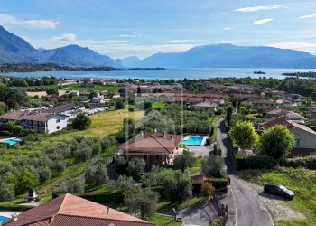 Foto 1 - Villa via Rio D'Avigo
 
8, Manerba del Garda - foto 1