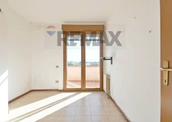 Stanza vuota - Terraced Villa VIA SESTU
58, Elmas - photo 18