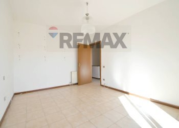 Stanza vuota - Terraced Villa VIA SESTU
58, Elmas - photo 24