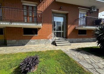 Three-room apartment Via superga, Carmagnola - photo 4