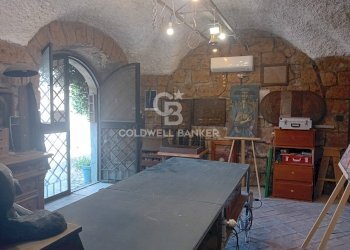 Foto 2 - Negozio Via delle Mura
1, Nepi - foto 2