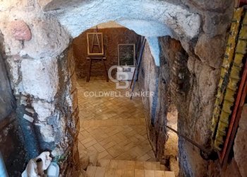 Foto 4 - Negozio Via delle Mura
1, Nepi - foto 4