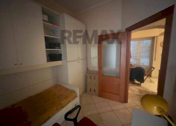 Camera / camera da letto - Three-room apartment via C. Carmignani
 
113, Napoli - photo 23