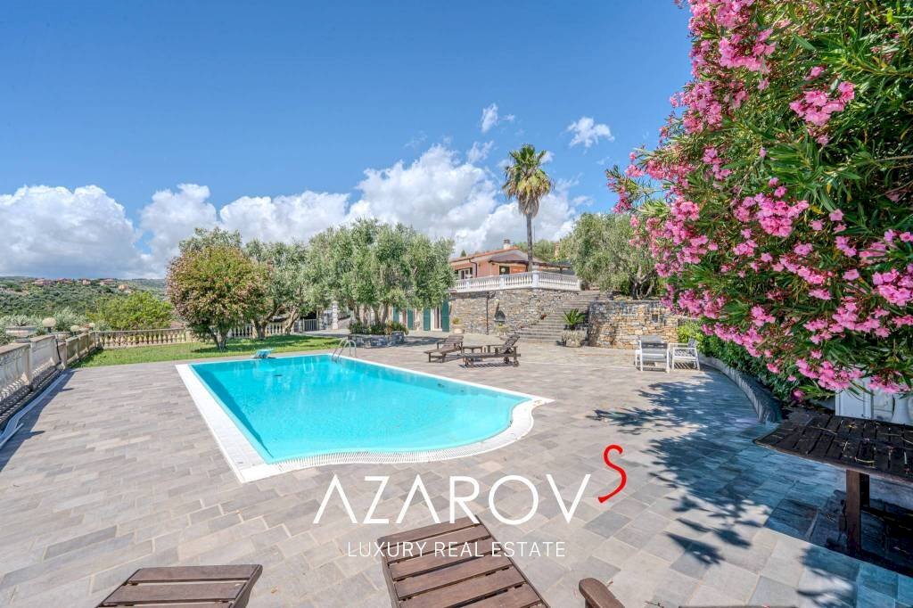 Piscina - Villa via Giuseppe Airenti, 286, Imperia - photo 1