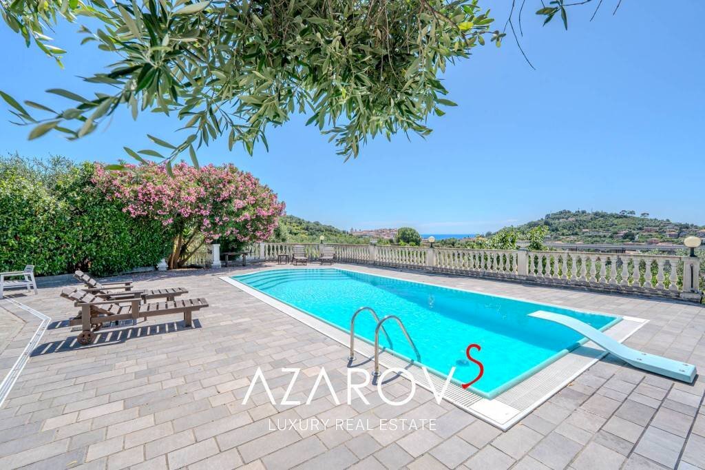 Piscina - Villa via Giuseppe Airenti, 286, Imperia - photo 2