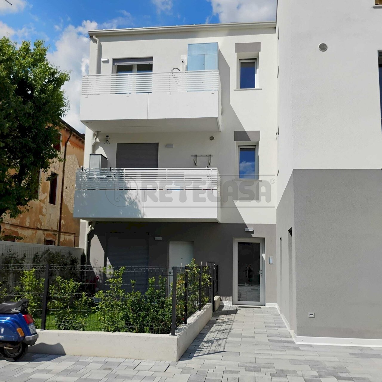 Facciata esterna.jpg - Three-room apartment Via Trento 41, Arzignano - photo 1