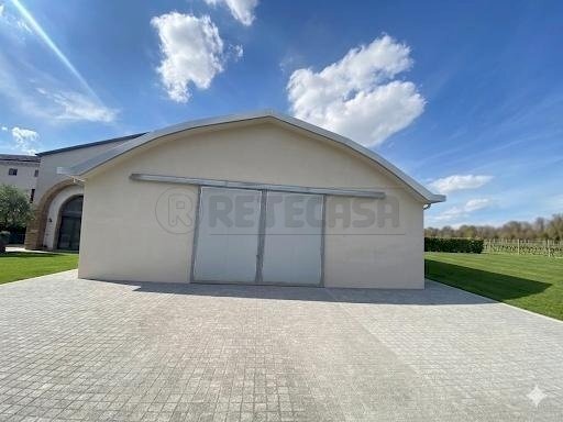 ESTERNO - Warehouse Via Riviera Berica 45, Barbarano Mossano - photo 1