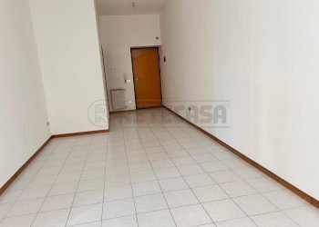 WhatsApp Image 2026-05-27 at 16.36.23 (3) - Trilocale Via Redentore 53, Caltanissetta - foto 15