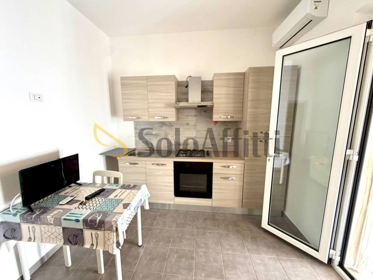 SOGGIORNO - Two-room apartment via tagliamento 2, Alba Adriatica - photo 2