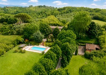 vendesi villa moderna con piscina lucca - Villa Via di Tiglio 33, Capannori - foto 1