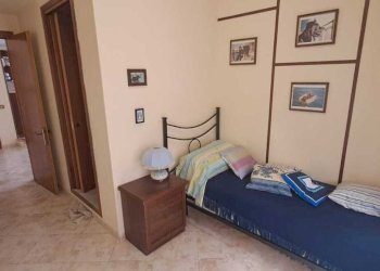 Camera da letto - Apartment Via Ancona, Nettuno - photo 24
