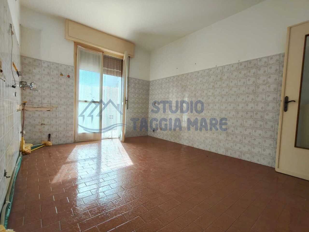 0129c5fa-3fad-4271-a759-8d7b5fece813 - Appartamento Via San Francesco, Taggia - foto 2