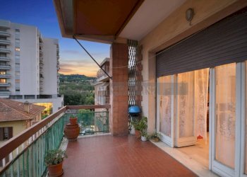 BALCONE - Appartamento Via Alessandro Manzoni 73, Perugia - foto 15