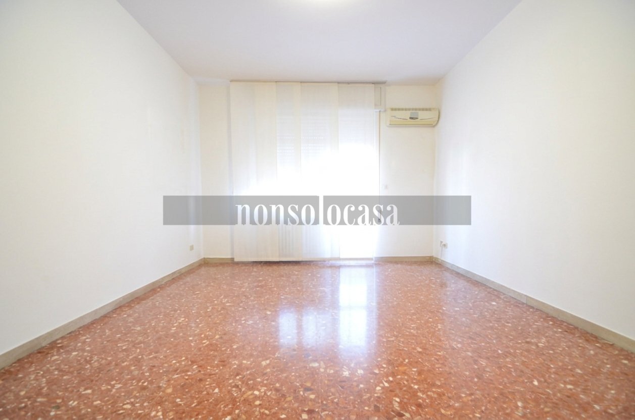 SALA - Three-room apartment Via Alessandro Manzoni, Perugia - photo 2