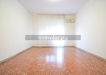 SALA - Three-room apartment Via Alessandro Manzoni, Perugia - photo 2