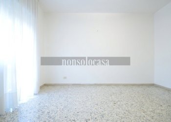 CAMERA MATRIMONIALE - Three-room apartment Via Alessandro Manzoni, Perugia - photo 10