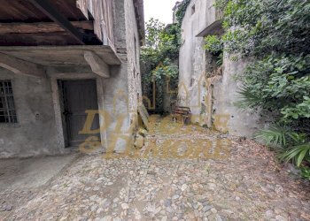 Ingresso e cortile - Rustico Premosello-Chiovenda - foto 7