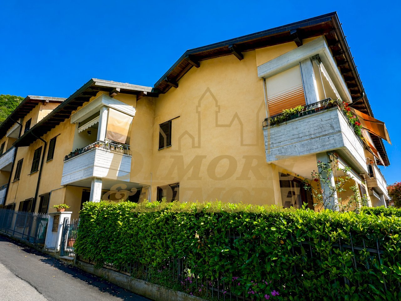Residence - Apartment Viale Garibaldi 19, Maccagno con Pino e Veddasca - photo 2