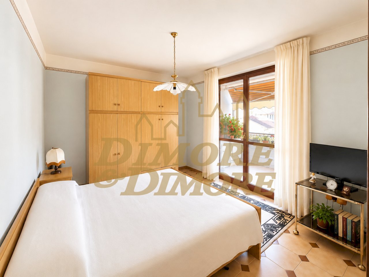 Camera da letto con terrazzo - Apartment Viale Garibaldi 19, Maccagno con Pino e Veddasca - photo 3