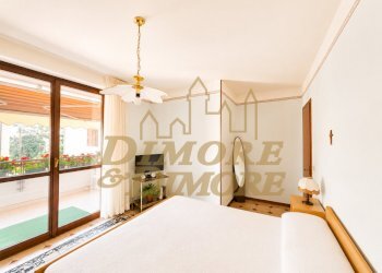 Camera da letto con terrazzo - Apartment Viale Garibaldi 19, Maccagno con Pino e Veddasca - photo 4