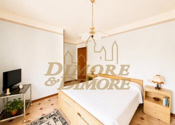 Camera da letto con terrazzo - Apartment Viale Garibaldi 19, Maccagno con Pino e Veddasca - photo 5
