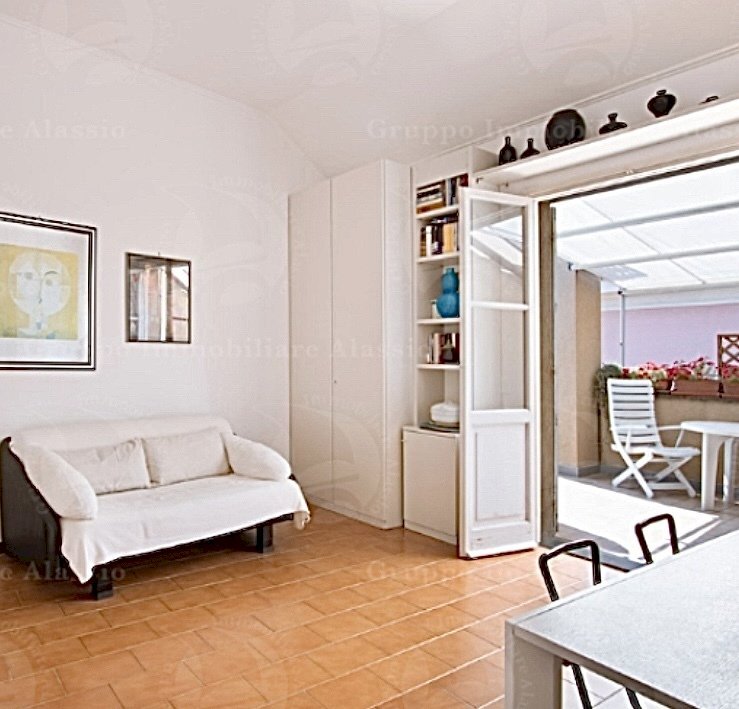 zona giorno - Three-room apartment Via Milite Ignoto, Alassio - photo 2