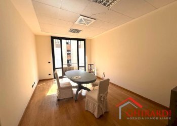 3.1 UFFICIO 2.jpeg - Ufficio Piazza Dante 10, Genova - foto 8