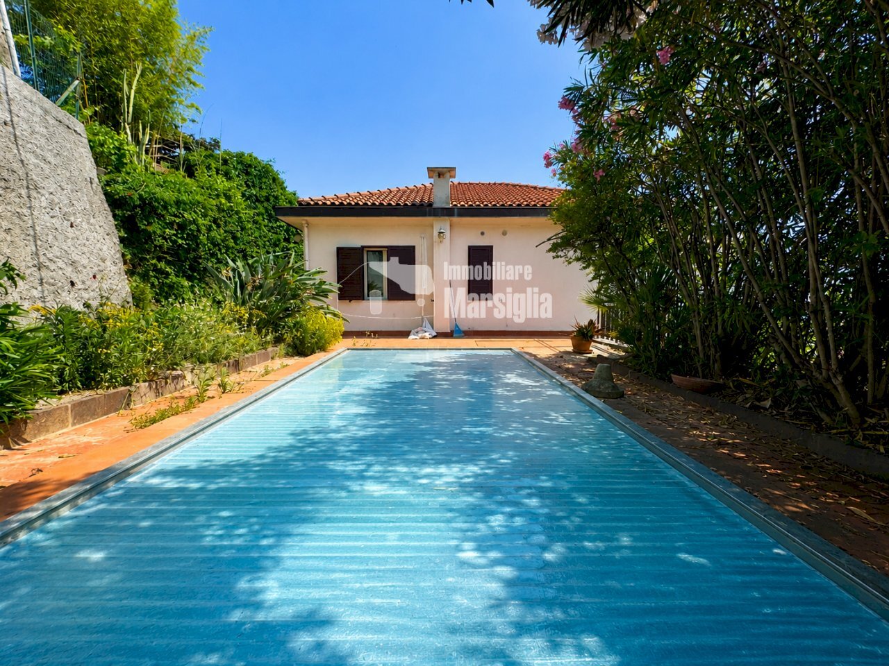 piscina fronte casa (1) - Villa Via Giacomo Leopardi snc, Sanremo - photo 1