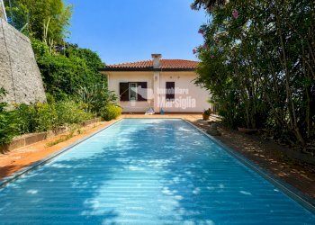 piscina fronte casa (1) - Villa Via Giacomo Leopardi snc, Sanremo - photo 1