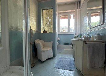 Bagno - Two-room apartment Viale Massenzio Masia 79, Como - photo 16