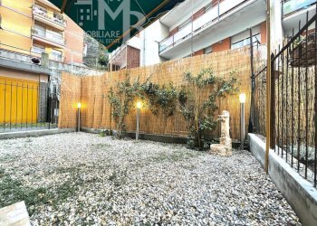 TERRAZZO GIARDINO CON TENDA - Quadrilocale Piazzale Goffredo Mameli 8, Recco - foto 4