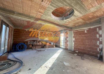 cf6bbe84-f7da-4a2d-9cc9-524c7b91d53b - Trilocale VIALE GARRONE, Siracusa - foto 18