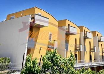ab6aeb2f-81a5-4637-9a47-83ff7c60511d - Trilocale VIALE GARRONE, Siracusa - foto 24
