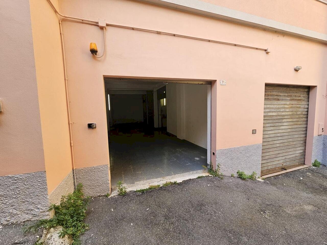 Area accesso - Box circonvallazione  71r, Campomorone - foto 1