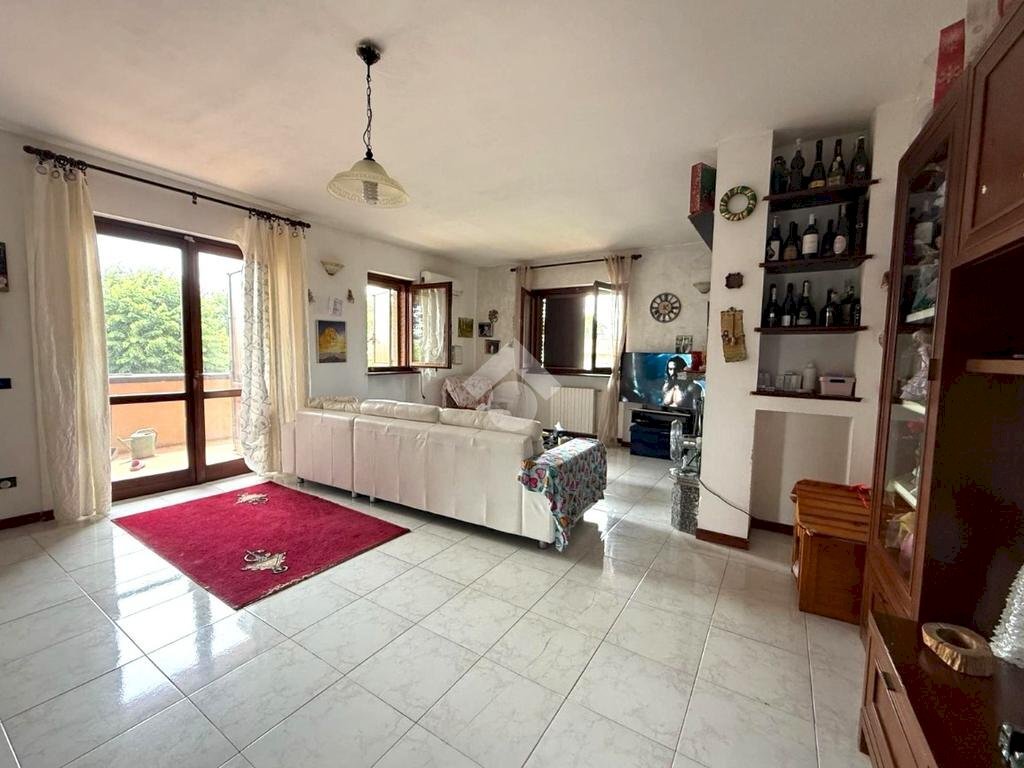 Porzione di casa Via Lobrino, Cerano - foto 1