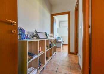 Three-room apartment Via Chiesa Vecchia, Poggio Renatico - photo 10