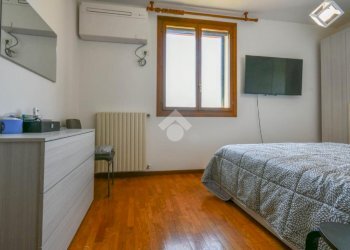 Three-room apartment Via Chiesa Vecchia, Poggio Renatico - photo 12