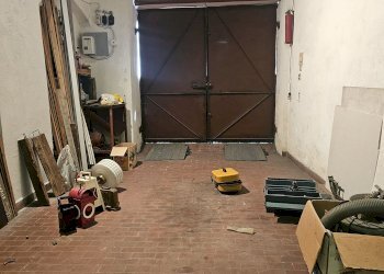 Magazzino piazza aprosio, Genova (zona Sestri Ponente) - foto 6