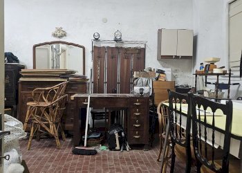 Magazzino piazza aprosio, Genova (zona Sestri Ponente) - foto 8