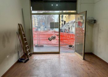 Negozio Negozio/Ufficio Via San Donato, Bologna (zona San Donato) - foto 1