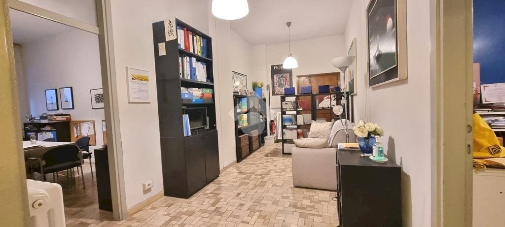 Office Via Milazzo, Bologna (neighborhood Centro Storico) - photo 3