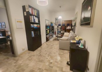 Office Via Milazzo, Bologna (neighborhood Centro Storico) - photo 1