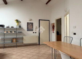 Four-room apartment Via venti settembre, Ferrara - photo 1