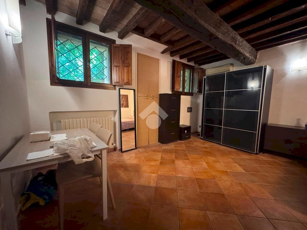 One-room apartment via Caselle, Modena (neighborhood Centro Storico) - photo 2