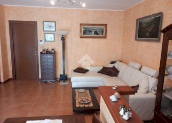 Three-room apartment Via della cooperazione, Rozzano - photo 3